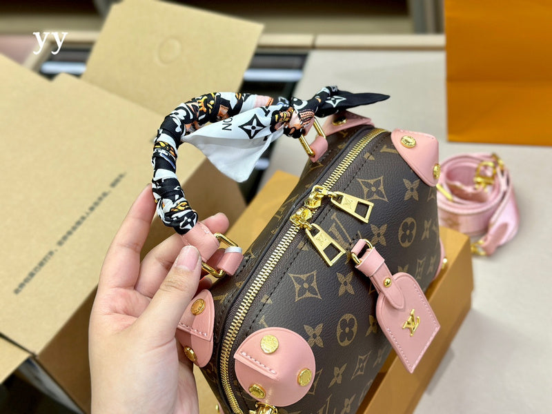 Alice bags - Louis Vuittons  - 14995