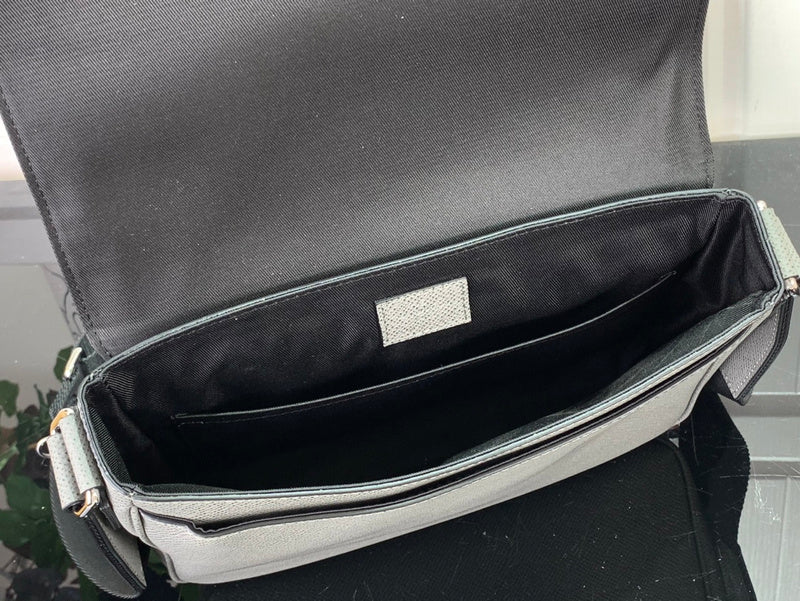 Alice Bags- Louis Vuittons  - 16213