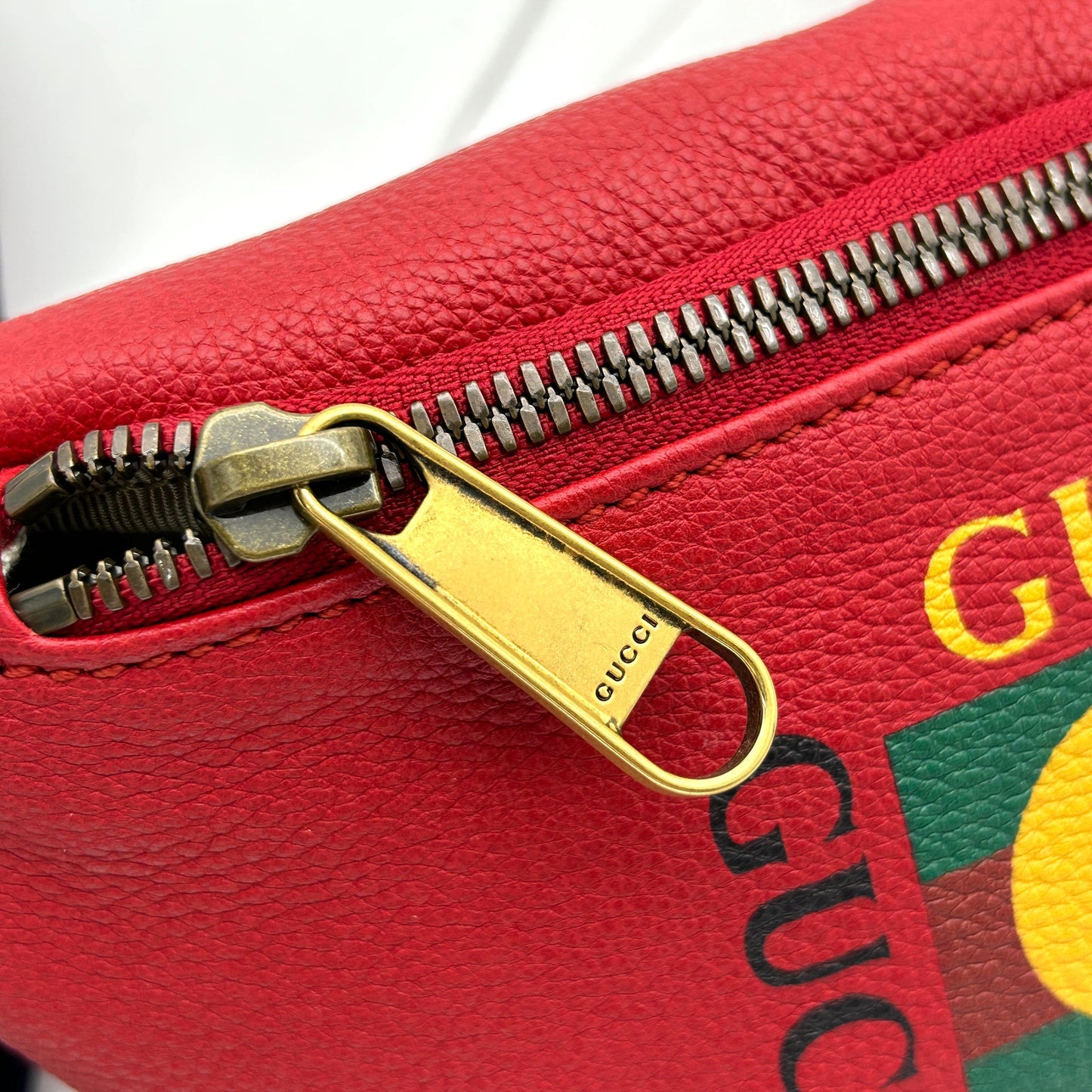 Gucci Red Leather Logo Belt Bag Gucci LA33160
