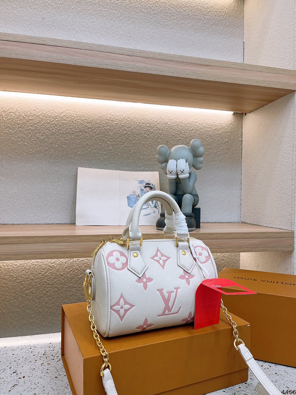 Alice bags - Louis Vuittons  - 15144