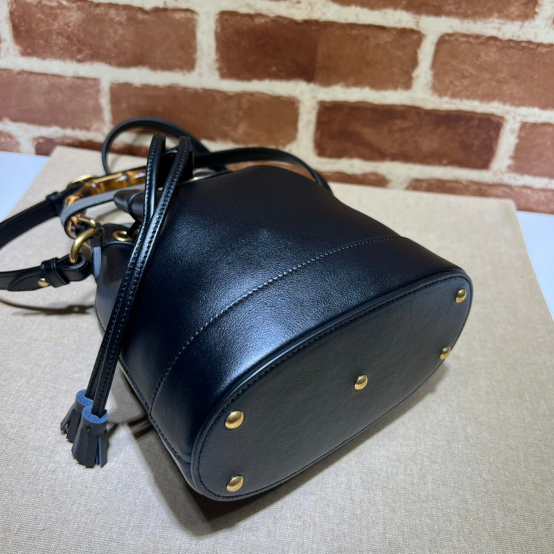 Gucci  Luxury -  Bags - 592