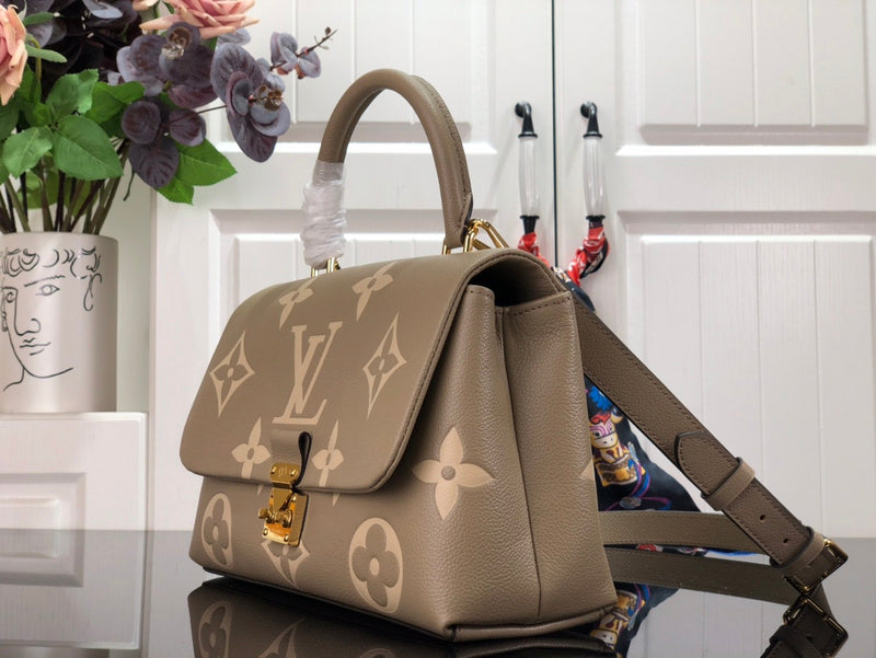 Alice Bags- Louis Vuittons  - 16728