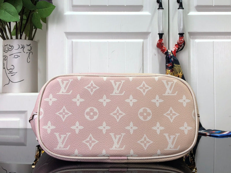 Alice Bags- Louis Vuittons  - 16505