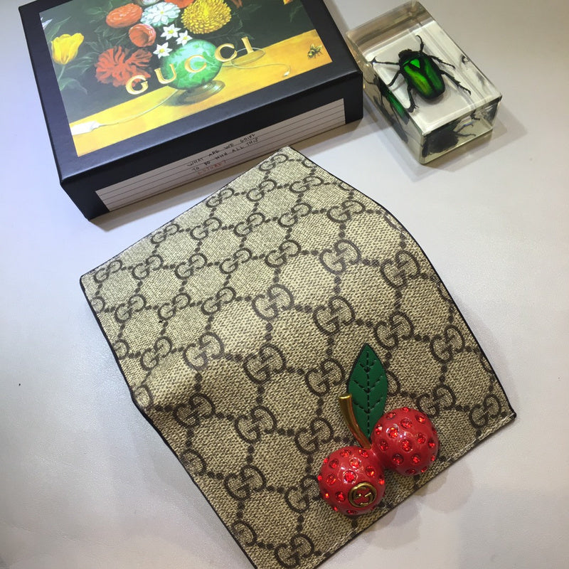 Gucci   Luxury Bags  1367