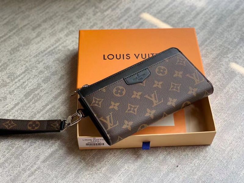 Alice Bags- Louis Vuittons  - 16324