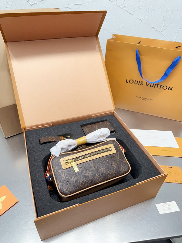 Alice bags - Louis Vuittons  - 14888