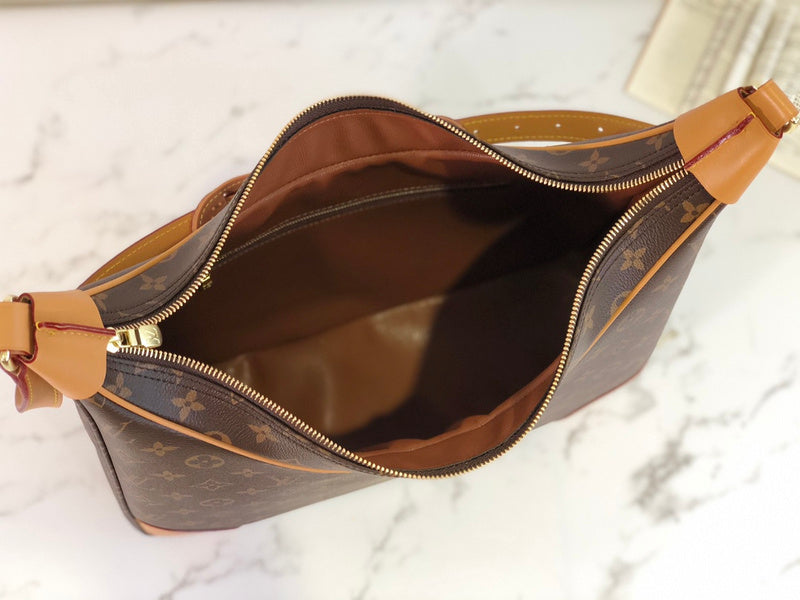 Alice Bags- Louis Vuittons  - 16065