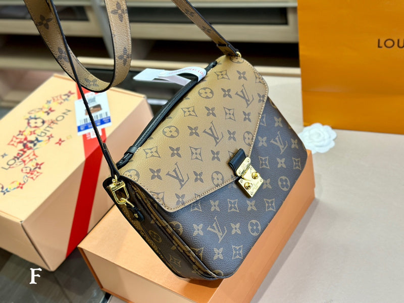 Alice bags - Louis Vuittons  - 15033