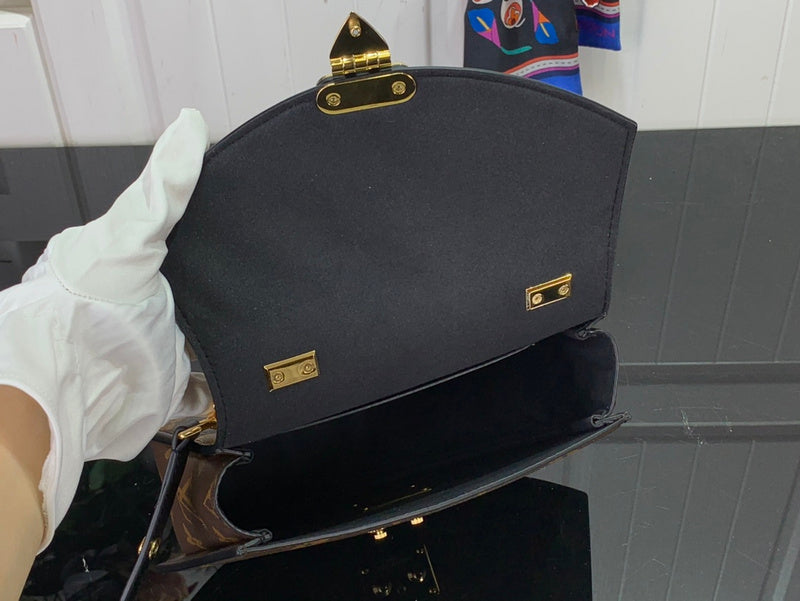 Alice bags - Louis Vuittons  - 15745