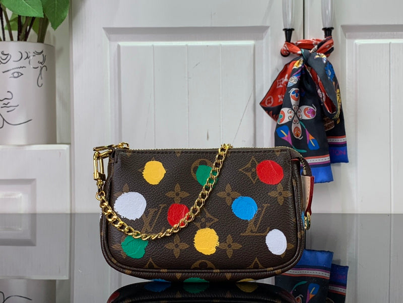 Alice bags - Louis Vuittons  - 15741
