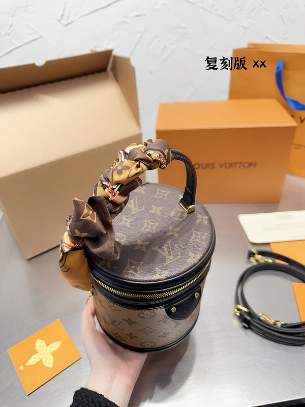 Alice bags - Louis Vuittons  - 15129