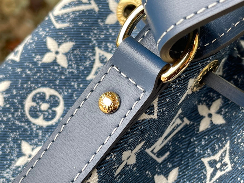 Alice Bags- Louis Vuittons  - 16272