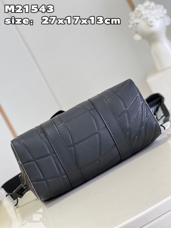 Alice Bags- Louis Vuittons  - 16010