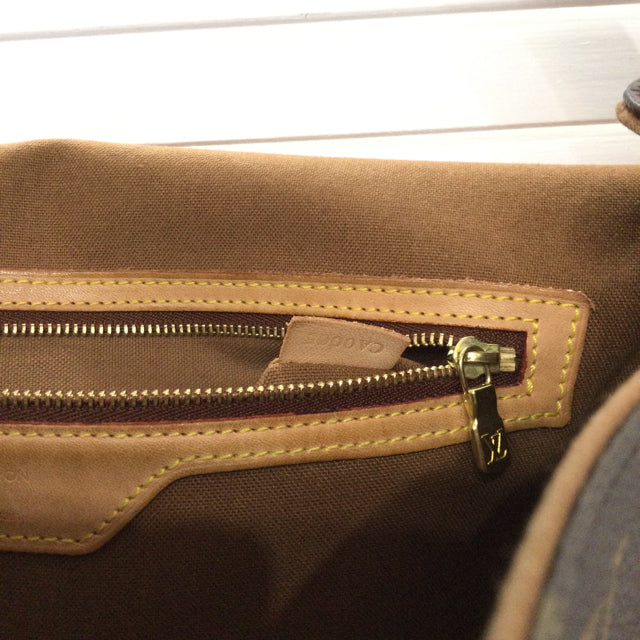 Louis Vuitton Abbesses Messenger Bag