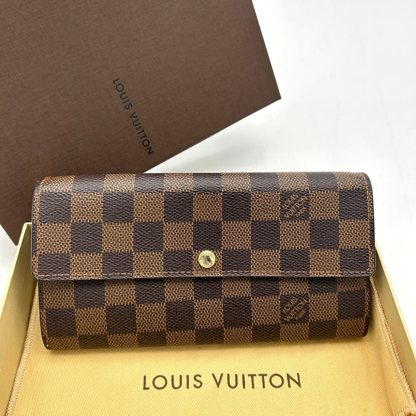 LOUIS VUITTON Damier Ebene Sarah Wallet lv3314fd