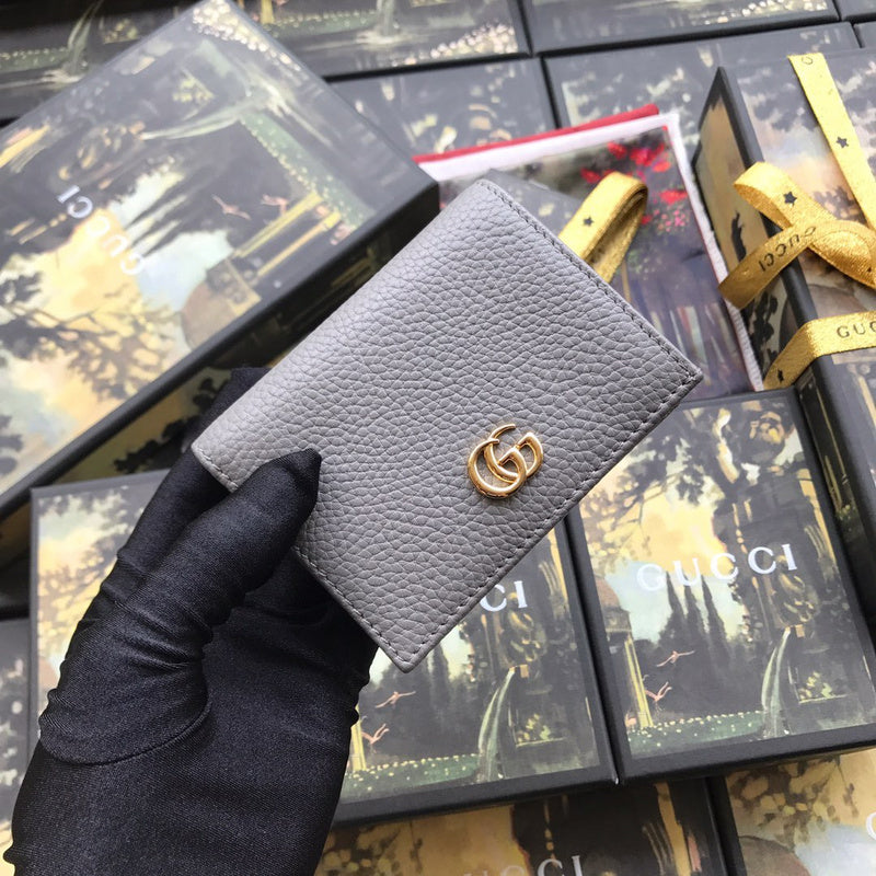 Gucci   Luxury Bags  904