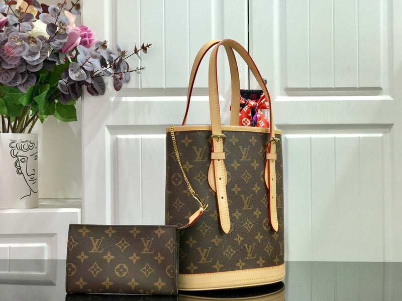AliceBags- Louis Vuittons  - 16408