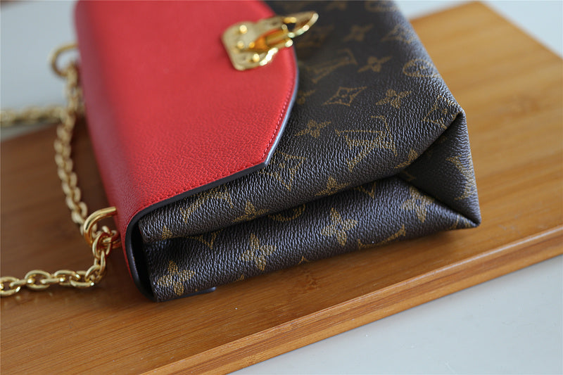 Alice bags - Louis Vuittons  - 7833