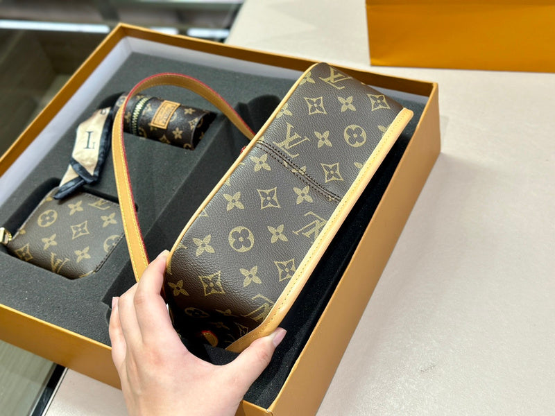 Alice bags - Louis Vuittons  - 14897