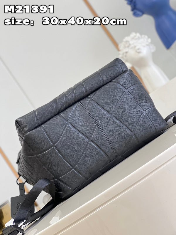 Alice Bags- Louis Vuittons  - 16006