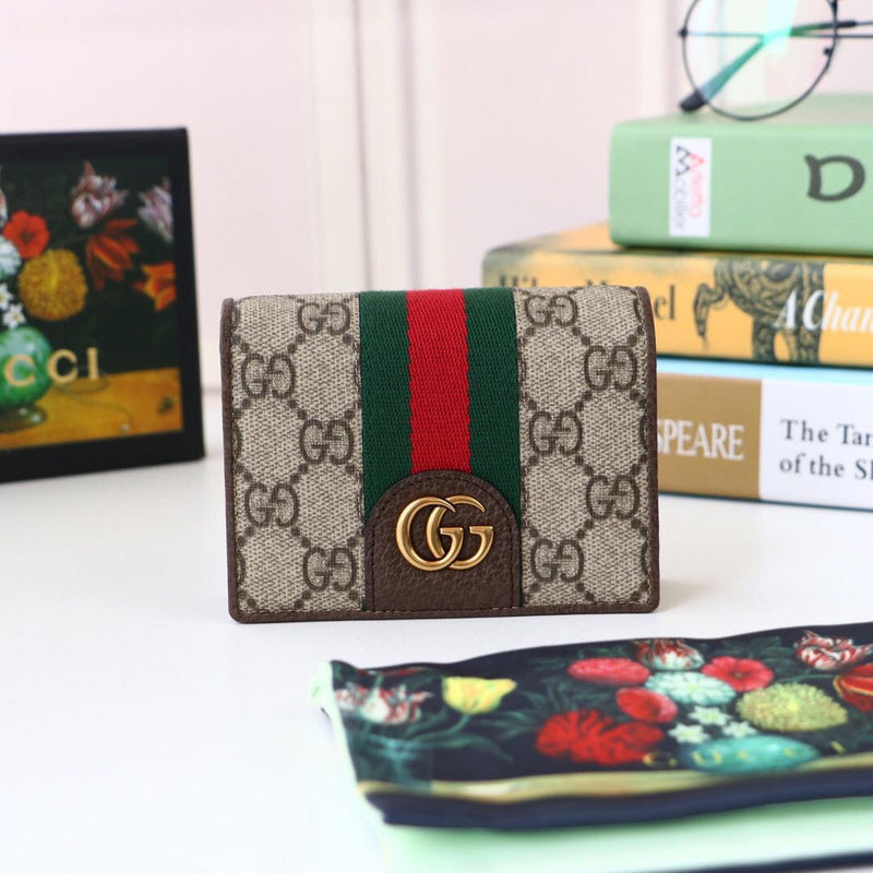 Gucci   Luxury Bags  851