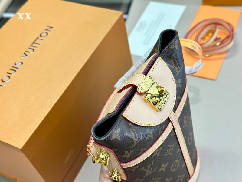 Alice bags - Louis Vuittons  - 15044