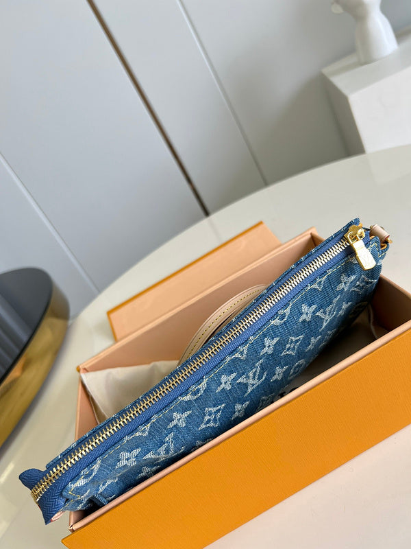 Alice Bags- Louis Vuittons  - 16227