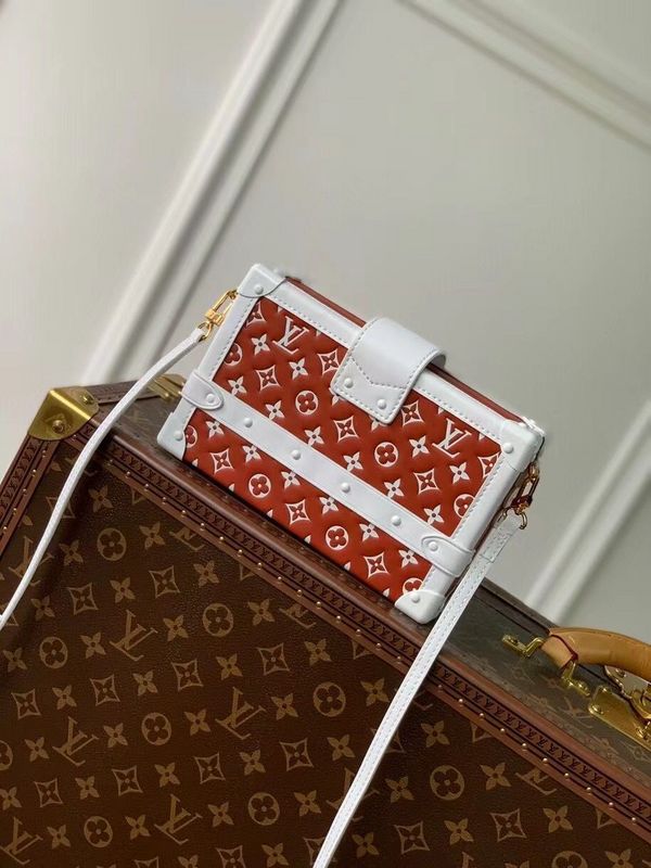 Alice Bags- Louis Vuittons  - 16318
