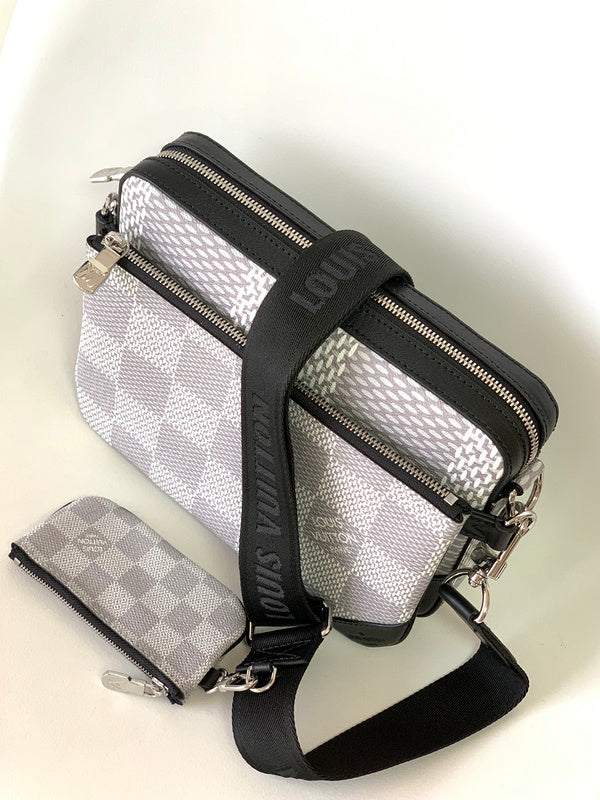 Alice Bags- Louis Vuittons  - 16580