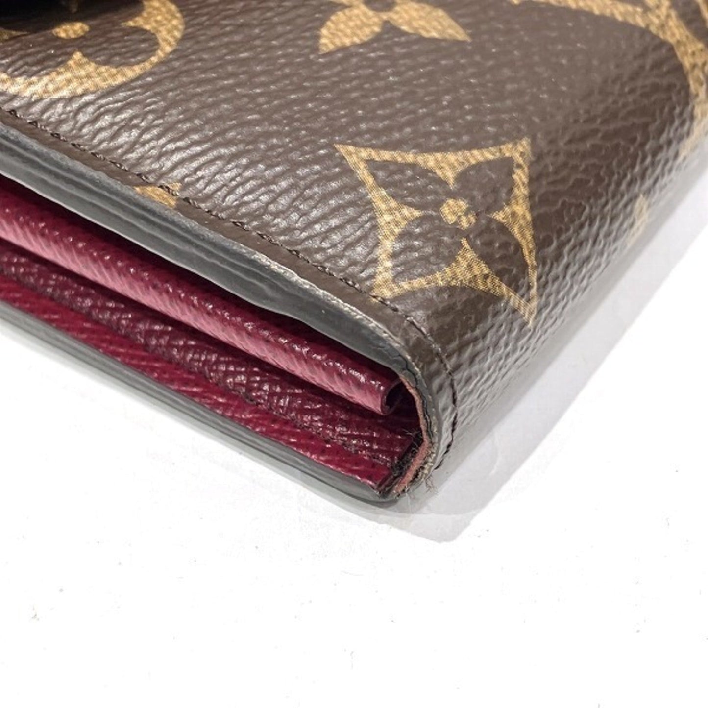 Louis Vuitton    Wallet (Bi-Fold)