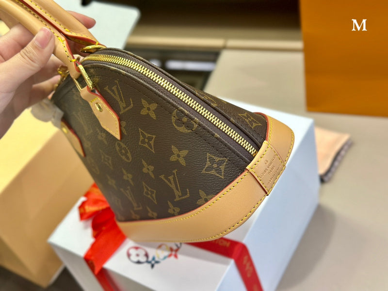 Alice bags - Louis Vuittons  - 15013