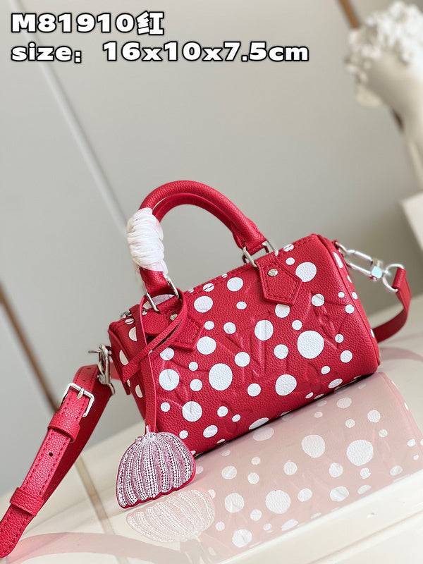 Alice Bags- Louis Vuittons  - 15913