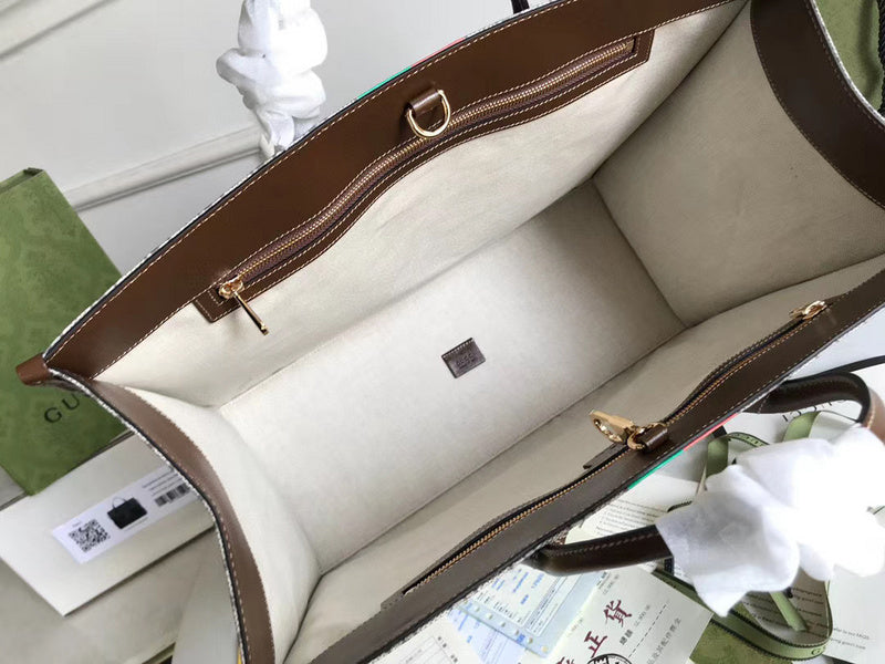 Gucci   Luxury Bags  1065