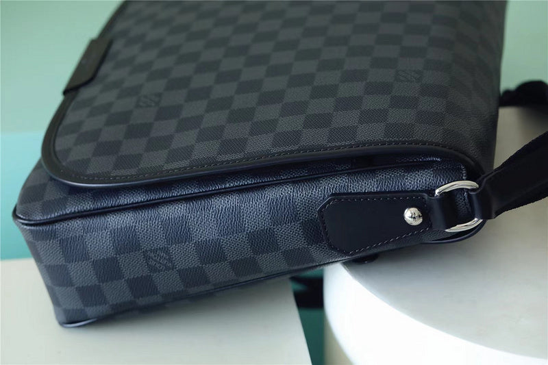 Alice bags - Louis Vuittons  - 10317