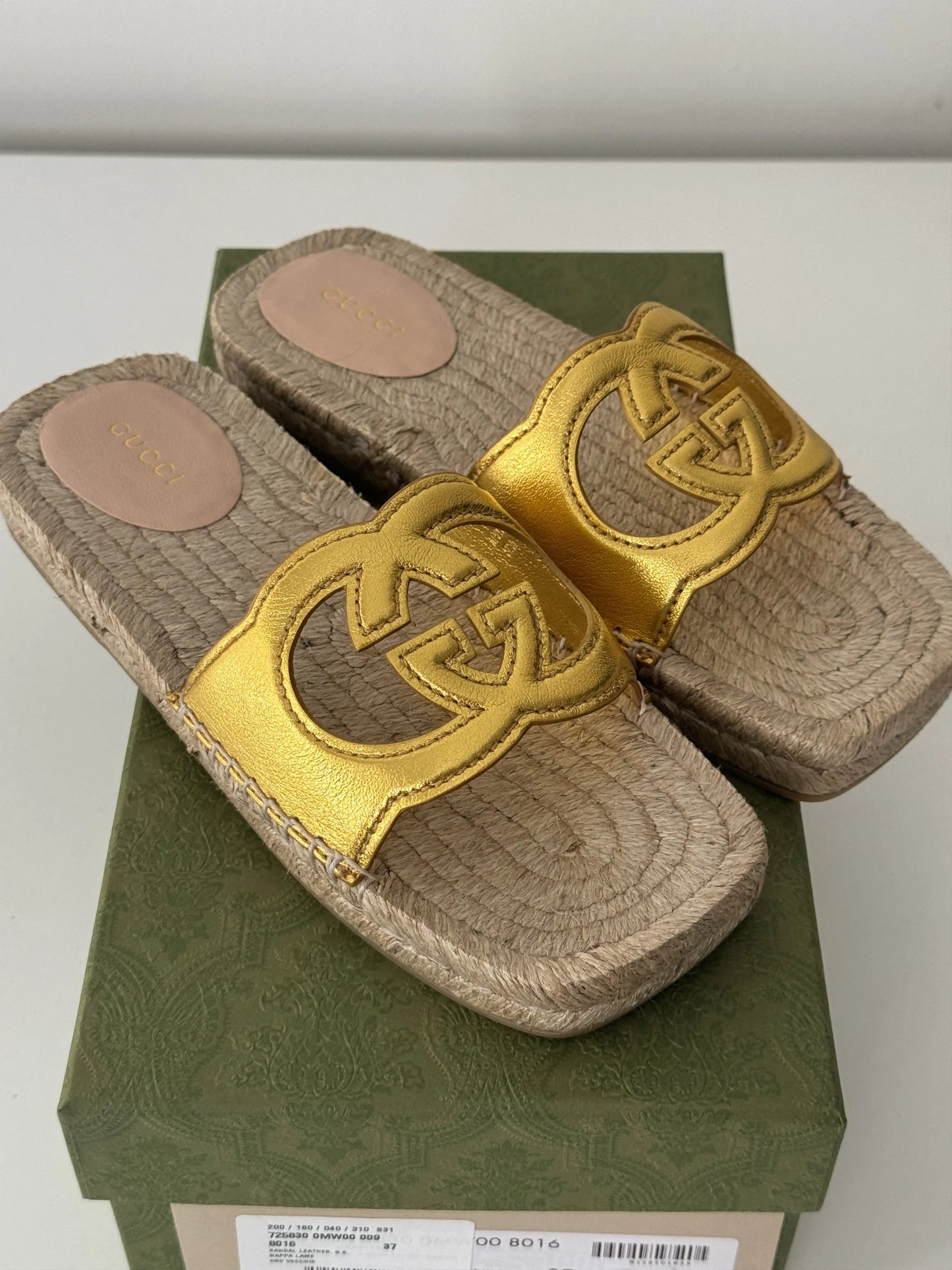 Gucci Leather Sandal Gold