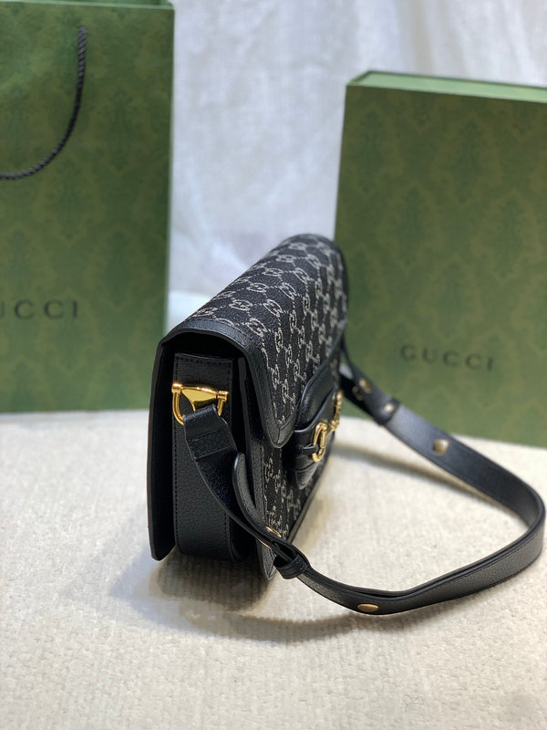 Gucci  Luxury -  Bags - 451