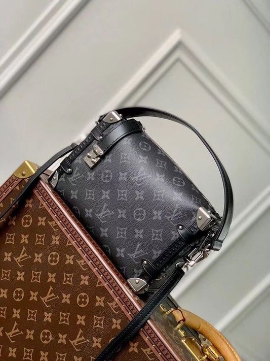 Alice Bags- Louis Vuittons  - 15968