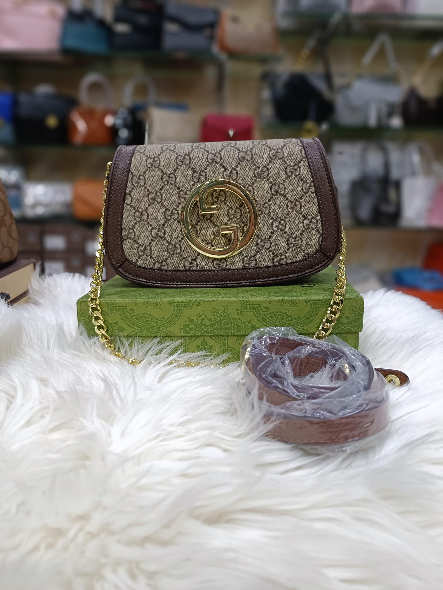 GUCCI BLONDIE SMALL SHOULDER BAG – LUXURY & STYLE (Brown/Beige)