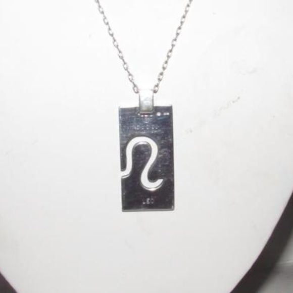 Gucci Bold Sterling 'leo' Zodiac Symbol Pendant