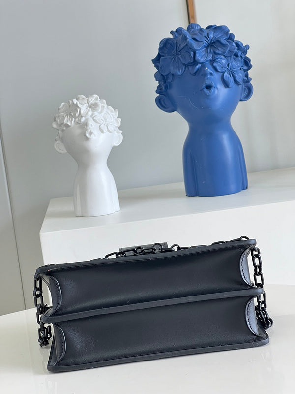 Alice bags- Louis Vuittons  - 16841