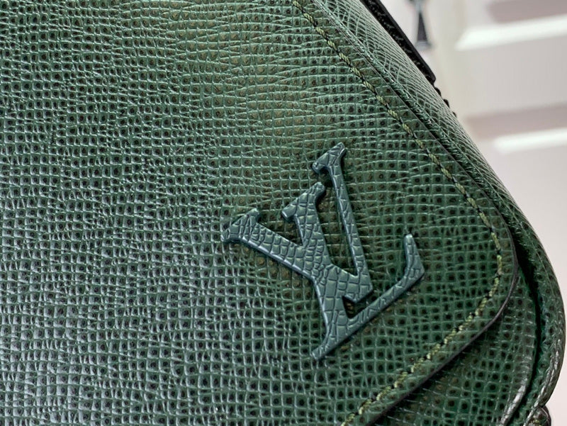 Alice Bags- Louis Vuittons  - 16212