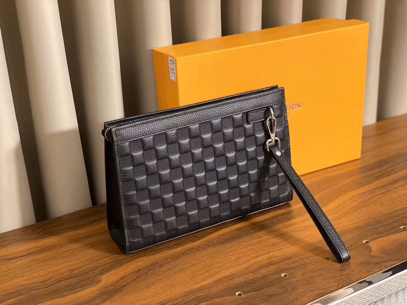 Alice Bags- Louis Vuittons  - 16398