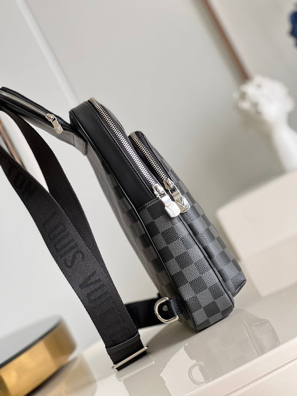 Alice Bags- Louis Vuittons  - 16265