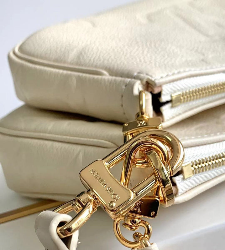 Alice Bags- Louis Vuittons  - 16446