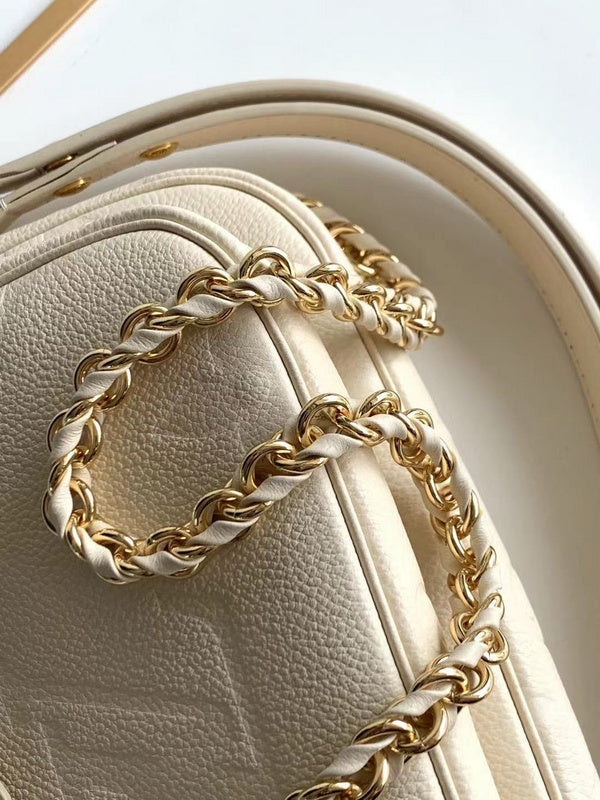 Alice Bags- Louis Vuittons  - 16446