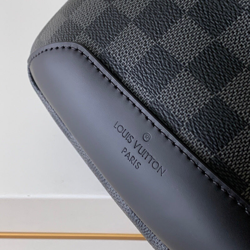 Alice Bags- Louis Vuittons  - 16090