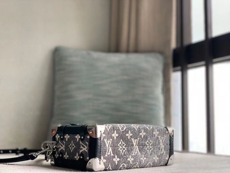 Alice  Bags- Louis Vuittons  - 16026