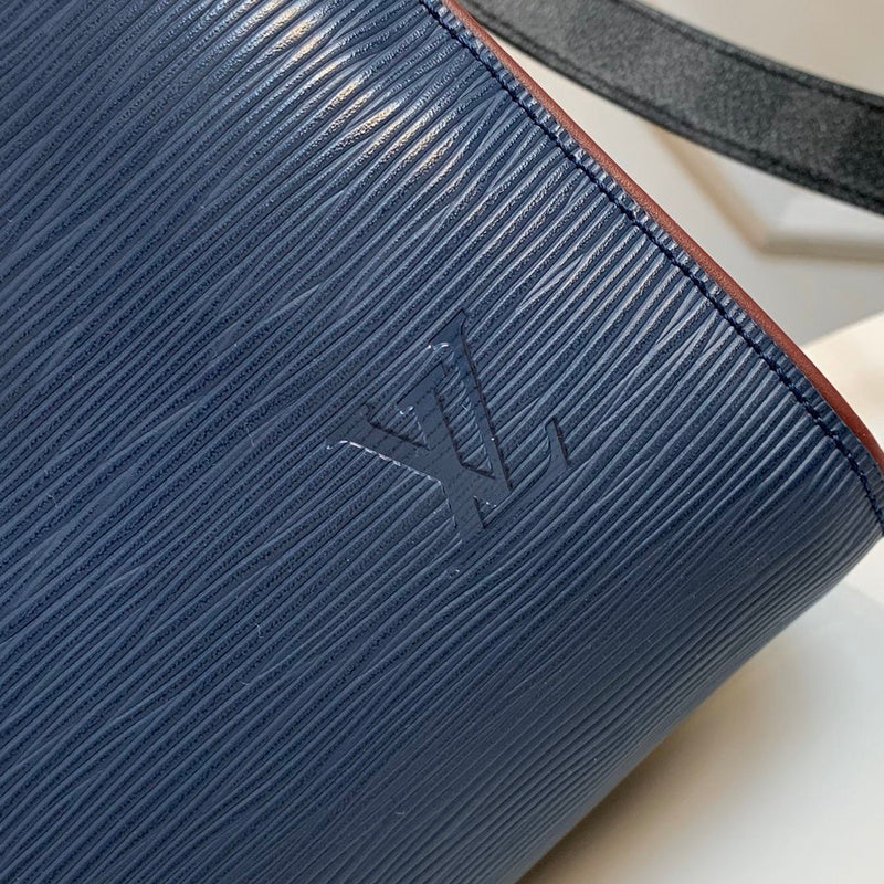 Alice bags - Louis Vuittons  - 15568