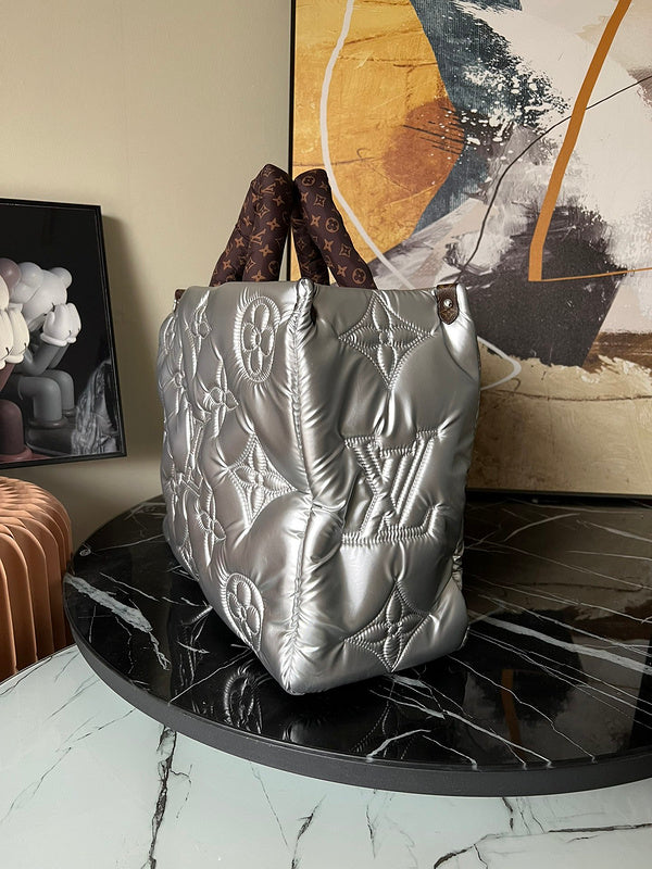 Alice Bags- Louis Vuittons  - 16117