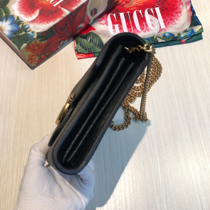 Gucci   Luxury Bags  957